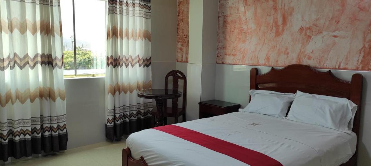 Hotel Real Bolivar Chimbote Zewnętrze zdjęcie